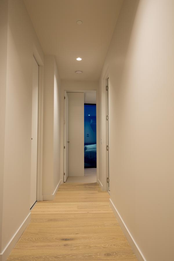 Light Tower Apartment Melbourne Exteriör bild
