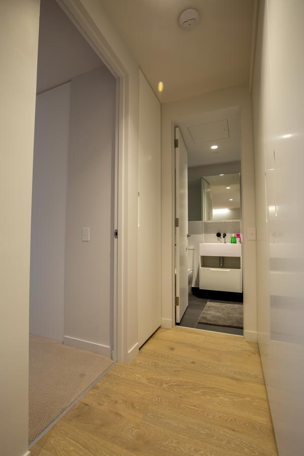 Light Tower Apartment Melbourne Exteriör bild