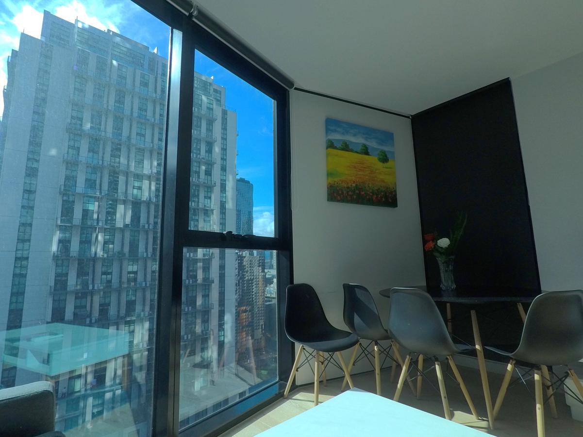 Light Tower Apartment Melbourne Exteriör bild